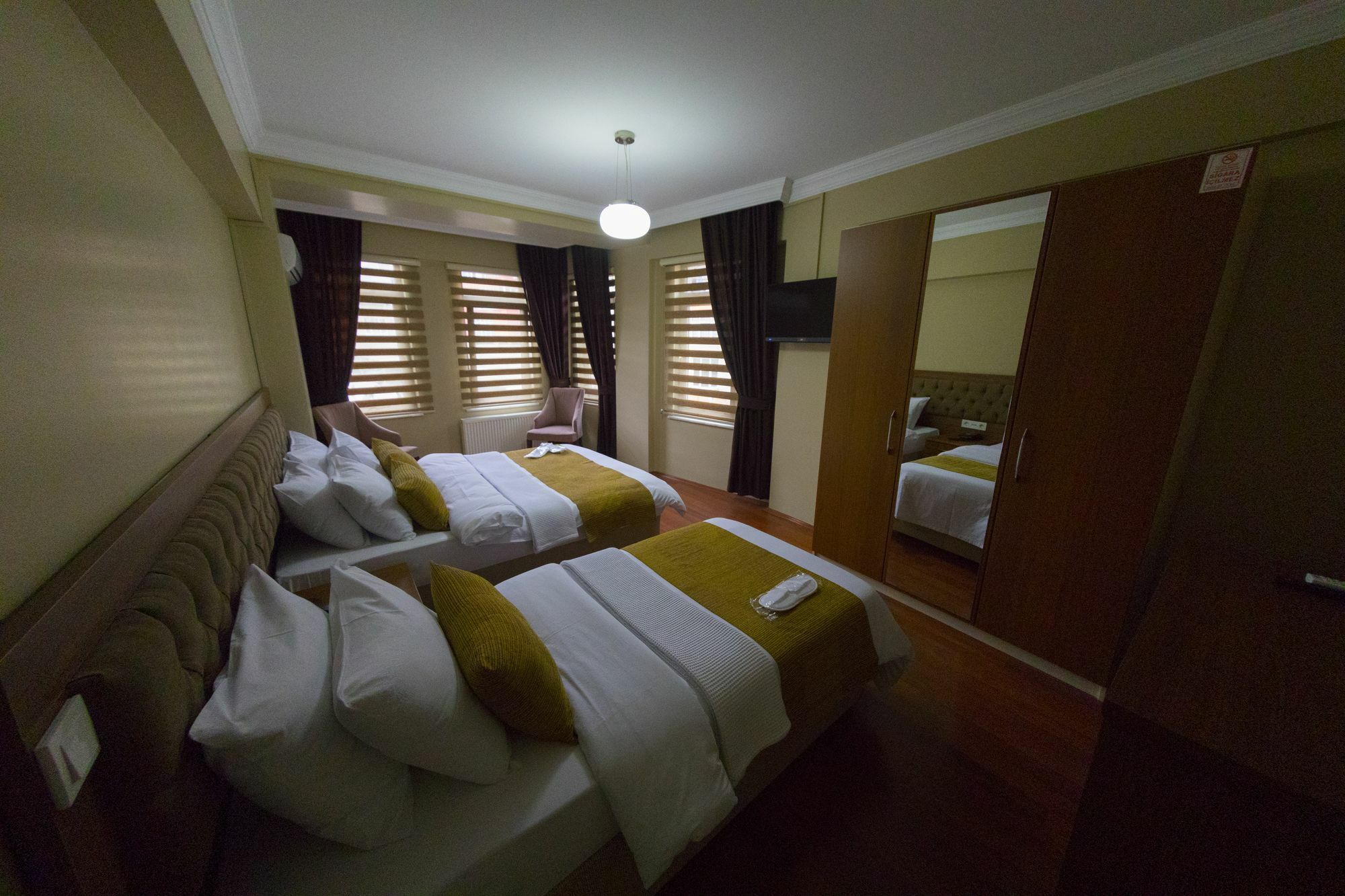 Ramparts Hotel Istanbul Exterior photo